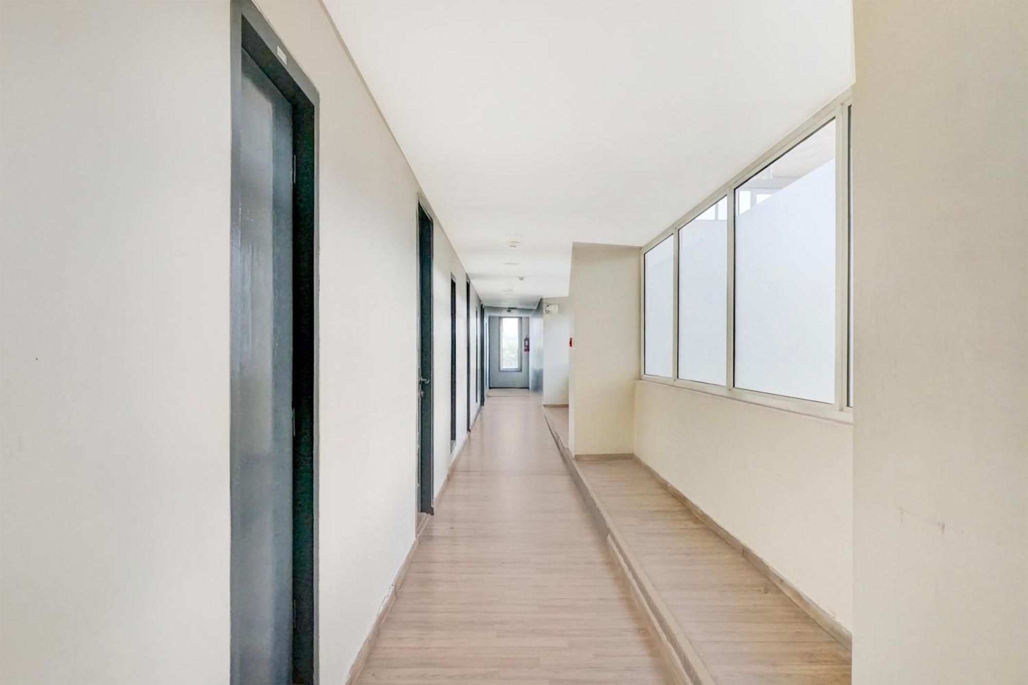 Super Townhouse Mg Road Pune Exterior photo